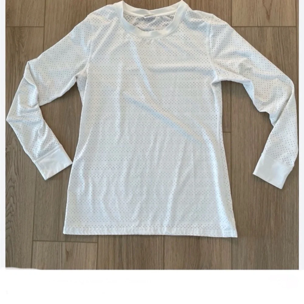 ZYIA White Textured Perforated Long Sleeve XXL Top